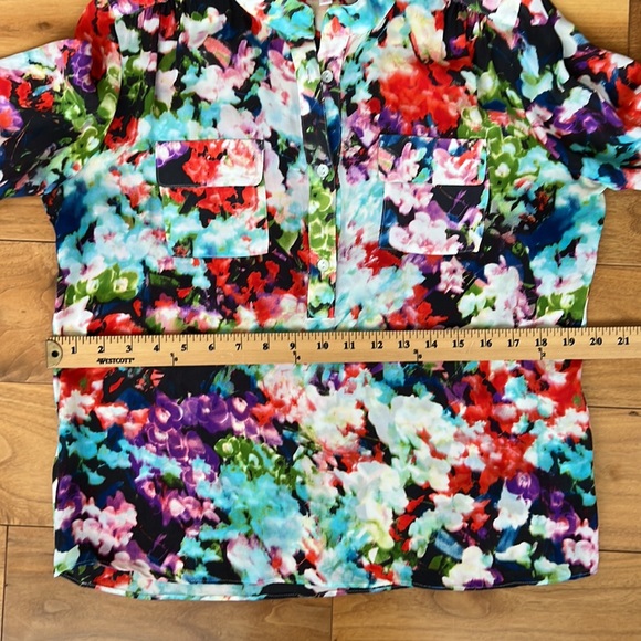 Parker Silk Blouse. Size small - Picture 9 of 11